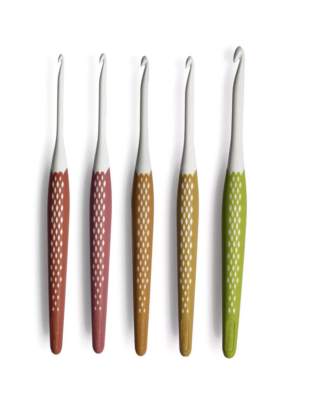Prym crochet hook set . size from 3.5 to 6 mm