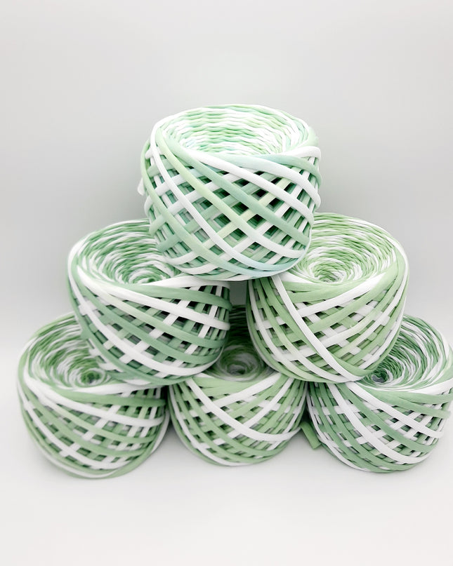 Hand dyed  yarn Nr.18