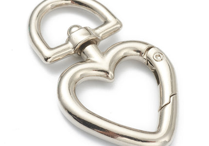 Metal ring with clasp "heart"